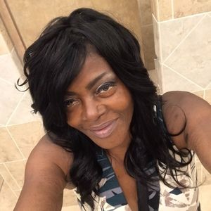 Meet your Posher, Rochelle